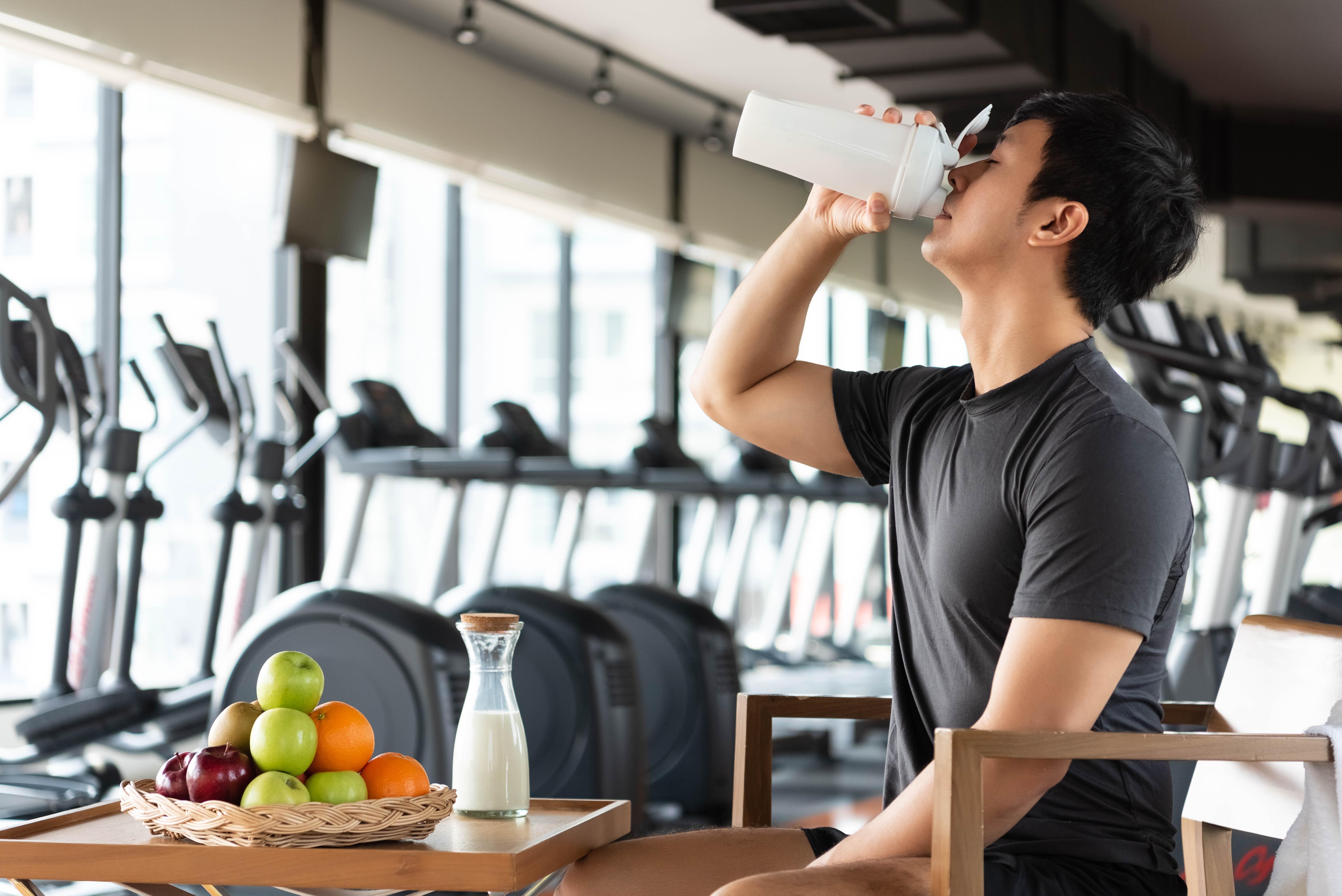 食事の後に筋トレする場合の注意点